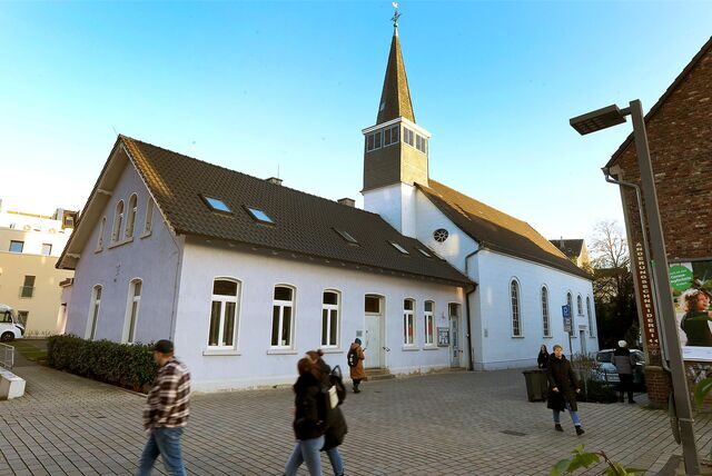 Die Lutherkirche an der Kampstraße ist eine typische Straßenkirche und gehörte nicht immer zur Ev. Kirchengemeinde Kamen.