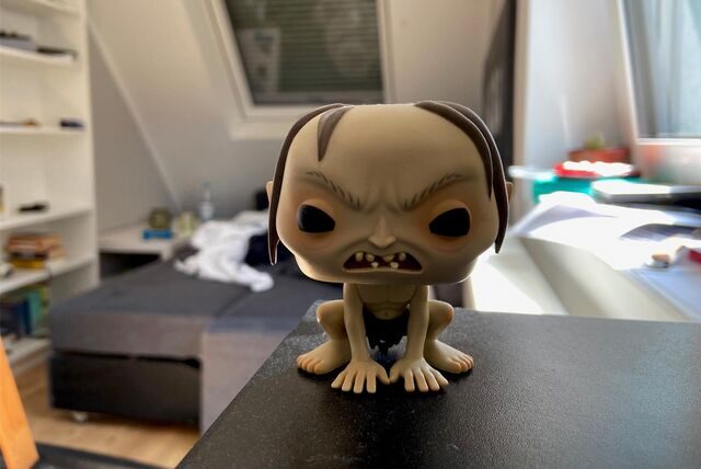Kennen Sie Gollum? Einen ähnlichen Gesichtsausdruck bekomme ich, wenn ich das Zimmer meines Jüngsten betreten darf.