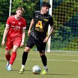 Jonas Thorsten Hahn ist am Ball.