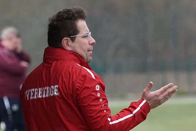 Damian Glombik (Trainer FC Overberge)