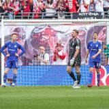 Sepp van den Berg, Ralf Fährmann und Marcin Kaminski (v. l., alle Schalke 04).