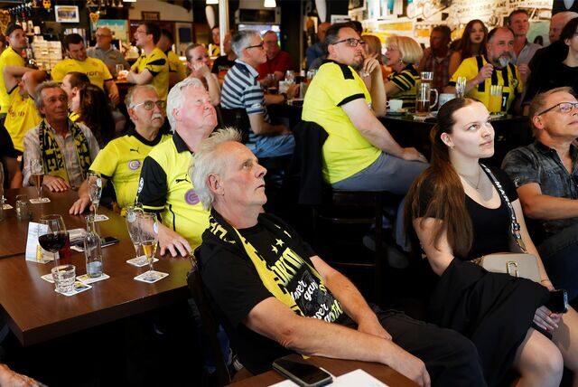 BVB-Fans im En Place am Kamener Markt