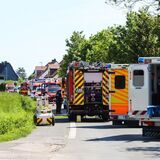 Zwei Autos sind am Sonntag auf der Hagener Straße frontal zusammengestoßen.