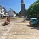 Die Decke der Tiefgarage des Parkhauses ist bereits zu sehen. Bevor der Markt saniert wird, muss sie abgedichtet werden.