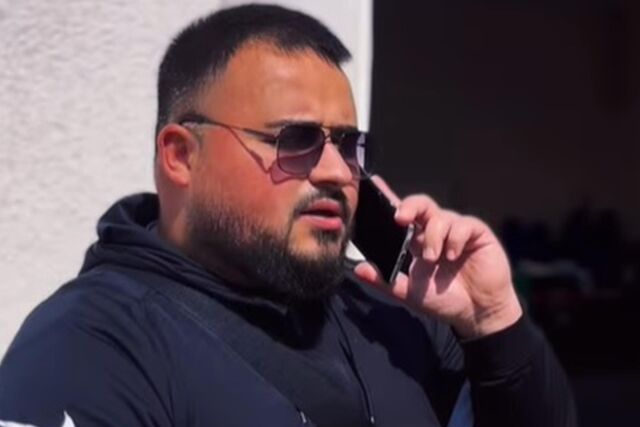 Nail Kocapinar am Hörer: Der Trainer der TIU Rünthe begrüßt einen Neuzugang für die kommende Saison.