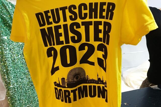 Das BVB-Meisterschaftsshirt in Großaufnahme