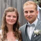 Lara und Maximilian Ramthan-Kallies haben in der Gärtnerei Fischer in Datteln geheiratet.