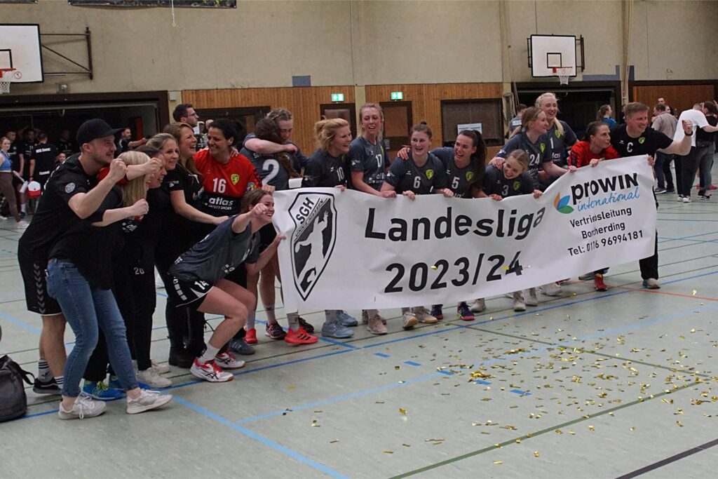 Die SGH-Frauen haben den Aufstieg in die Landesliga geschafft und treten dort in der Staffel 4 an. Die SGH-Frauen haben den Aufstieg in die Landesliga geschafft und treten dort in der Staffel 4 an.