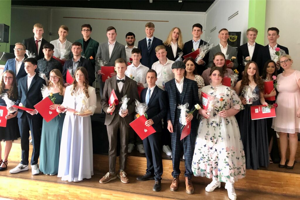 Die Klasse 10d feierte ihren Abschluss an der Marga-Spiegel-Schule.