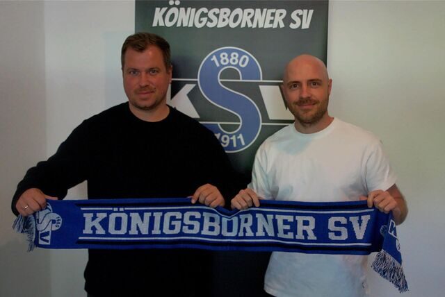 Dominik Lipki (r.) – hier neben dem KSV-Vorsitzenden Daniel Krahn – ist der neue Sportliche Leiter in Königsborn. Doch der Zeitpunkt seiner Übernahme erschwert seine Arbeit.