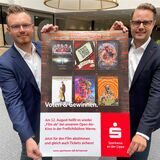 Kevin Köster (l.) und Andree Heimann gaben am Freitag den Start für das 14. Werner Open-Air-Kino.