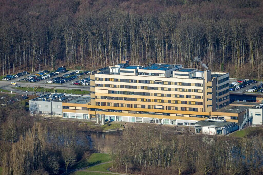Auch im St. Christophorus Krankenhaus in Werne werden die Eingangsbereiche am 20. Juni rot erleuchten. Auch im St. Christophorus Krankenhaus in Werne werden die Eingangsbereiche am 20. Juni rot erleuchten.