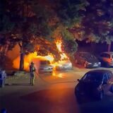 Am Hirtenweg in Lünen haben am Sonntag (18. Juni) zwei Autos gebrannt.