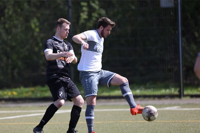 Marc Schwerbrock hat die zweite Mannschaft verlassen. Er ist Co-Trainer der Bezirksliga-Ersten.