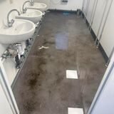 Bedenkliche Zustände im Sanitärbereich: Das Leben in der Flüchtlingsunterkunft in Bork ist für viele Bewohner kaum zu ertragen.