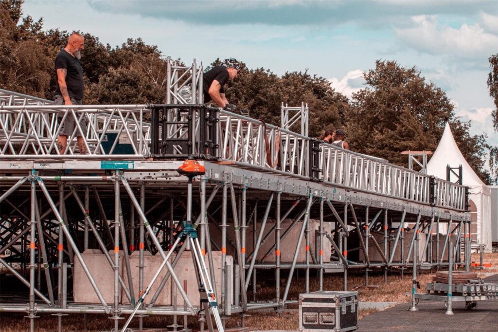Bühnenaufbau beim Ruhrpott Rodeo