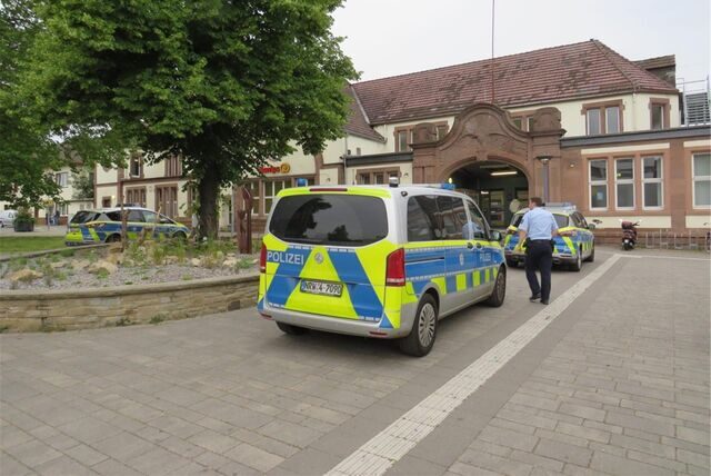 Schwerte Polizeieinsatz Hauptbahnhof Jugendliche klettern auf Dach