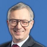 DSW21-Verkehrsvorstand Ulrich Jaeger ist zufrieden damit, wie die Dortmunder das Deutschlandticket annehmen.