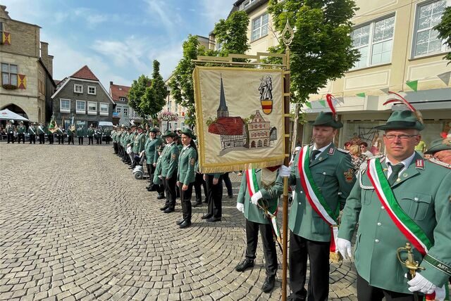 Rund eine Stunde dauerte die feierliche Eröffnung des BSV-Schützenfestes 2023 auf dem Marktplatz in Werne.
