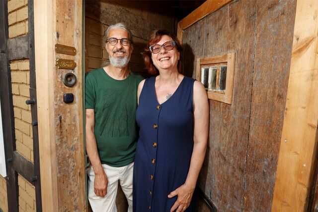 Patricia und André Brust haben das Fachwerkhaus der Familie Benninghofen gekauft, restauriert und sind im März eingezogen.