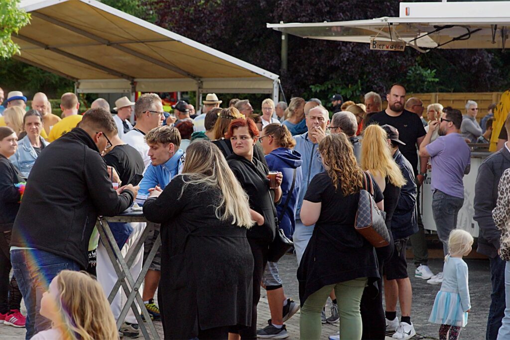 Schon am frühen Abend war volles Haus.