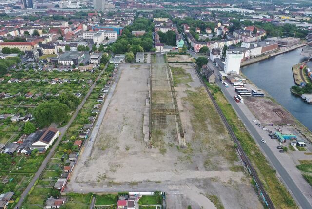 Die Zentrale der FH an der Sonnenstraße ist einer von vier Standorten der FH, die an die Speicherstraße am Hafen verlagern werden sollen.