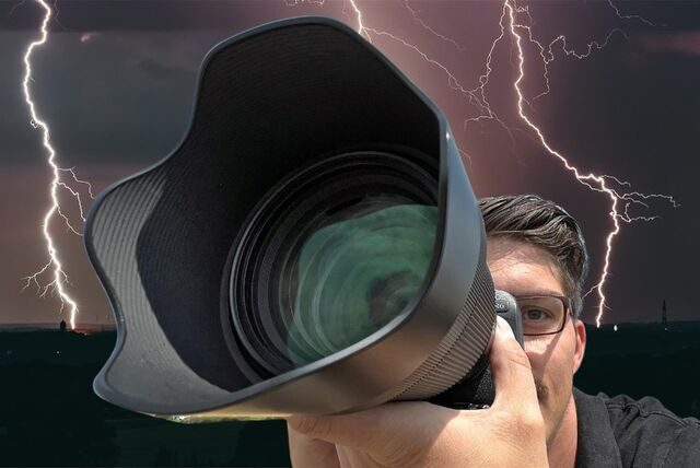 Tobias Wegmann aus Unna geht einer ungewöhnlichen Freizeitbeschäftigung nach. Der Fotograf ist „Stormchaser“, fängt mit seiner Kamera Blitze, beeindruckende Wolkenformationen und andere Wetterphänomene ein.