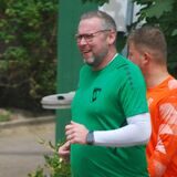 Training bei den Jungen: der 42-jährige Matthias Bartkowiak bereitet sich auf einen Einsatz zwischen den Pfosten beim PSV Bork vor.