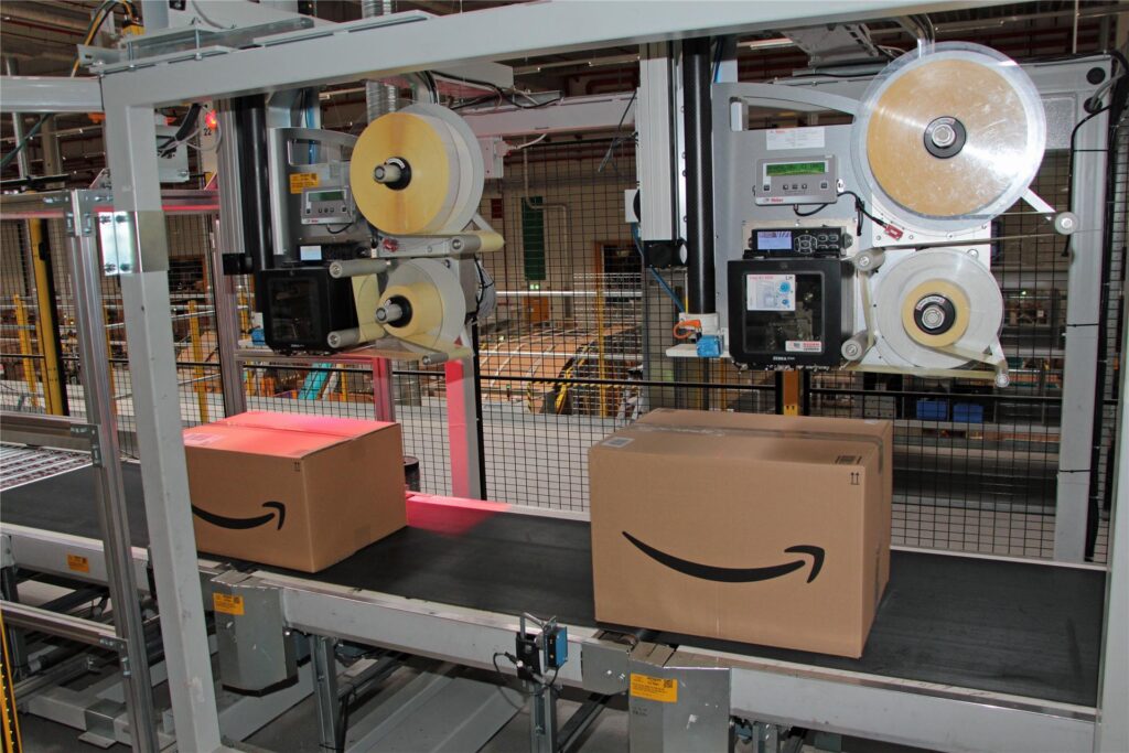 Amazon sieht den Streik gelassen und erwartet keine Lieferverzögerungen.