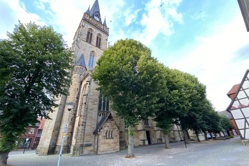 Schöne Bilder aus der Gemeinde, wie hier ein Archivfoto der Lambertus-Kirche, sind beim Fotowettbewerb gefragt.