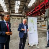 Erste Planungen: Der damalige OB Ulrich Sierau, der jetzige OB Thomas Westphal (l.) und der ehemalige Planungsdezernent Ludger Wilde (r.) bei der Vorstellung erster Pläne fürs HSP-Areal 2018.