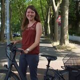 Die neue Klimaschutzmanagerin beim Kreis Unna: Julia von der Decken ist am 1. April 2023 auf Dorothee Albrecht gefolgt. Mit dem Fahrrad würde sie viel lieber zur Arbeit fahren – und denkt dafür auch über einen Umzug aus Dortmund nach.