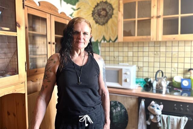 Die 61-jährige Susanne hält es in ihrer Wohnung in Sythen nicht mehr aus.