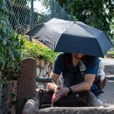 Anhaltende Hitze und Trockenheit haben den Kreis Unna veranlasst, ein Verbot für die Wasserentnahme aus Fließgewässern anzuordnen. Brunnenwasser ist davon nicht betroffen.
