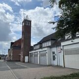 Auf dem alten Feuerwehrturm in Oberaden wurde eine moderne Sirene installiert.