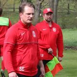 Unnas Trainer Sebastian Eckei muss womöglich lange auf einen Innenverteidiger verzichten.