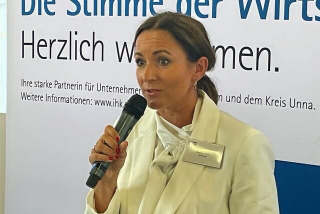 Bianca Wirtz hielt einen spannendes Vortrag über die Gewinnung und Bindung von Mitarbeitern aus der sogenannten Generation Z.