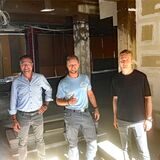 Marco Schlep-Richter, Sascha Schubert, Immobilienbesitzer Niclas Heidemann und Jörg Rost wollen das Ladenlokal von Kotte für einen Tag zu neuer Geschäftstätigkeit verhelfen.