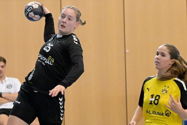 Die Lüner-SV-Damen überzeugten nicht nur spielerisch bei 75-Jahrsfeier.