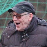 Die Laune ist meistens gut bei „HG“ Siegmund – vor allem zuletzt nach dem Aufstieg der ersten Mannschaft des FC TuRa Bergkamen. Nach 29 Jahren Vorstandsarbeit hört der 69-Jährige nun aber auf.