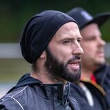 David Sawatzki steht am Spielfeldrand
