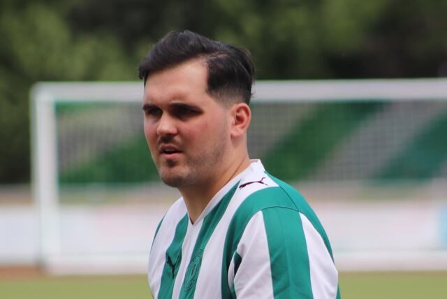 Dominik Ciernioch in einem Shirt von Westfalia Wethmar