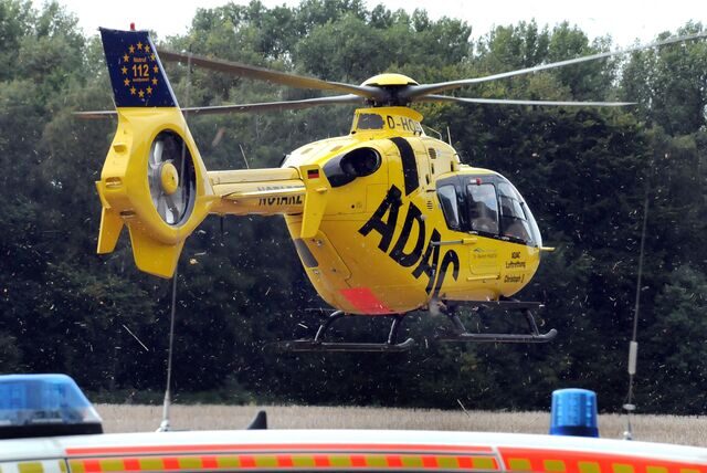 ADAC-Hubschrauber am Wasserwerk in Hengsen