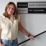 Esther Niesse, Lehrerin am Anna-Zillken-Berufskolleg, kann die Diskussion um das Legendenschild nicht nachvollziehen.