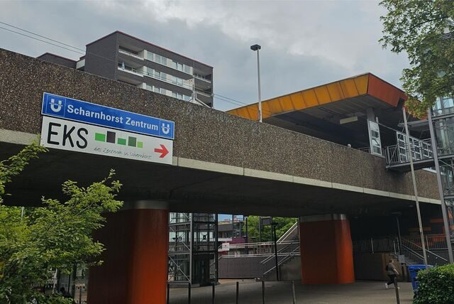 Der U-Bahnhof Scharnhorst Zentrum von außen