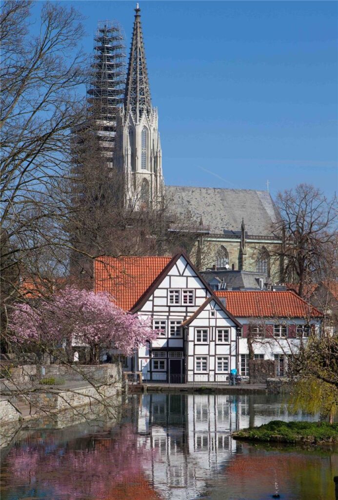 wiesenkirche im stadtkern von soest