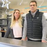 Heiko Groneberg und Heike Maaß haben schweren Herzens ihre Snackbar Number One verkauft.