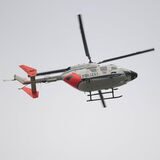 Ein Polizei-Hubschrauber kreiste am Montagabend über dem Stadthafen in Lünen.