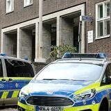 Mehrere Polizeibeamte wurden am Wochenende angegriffen.
