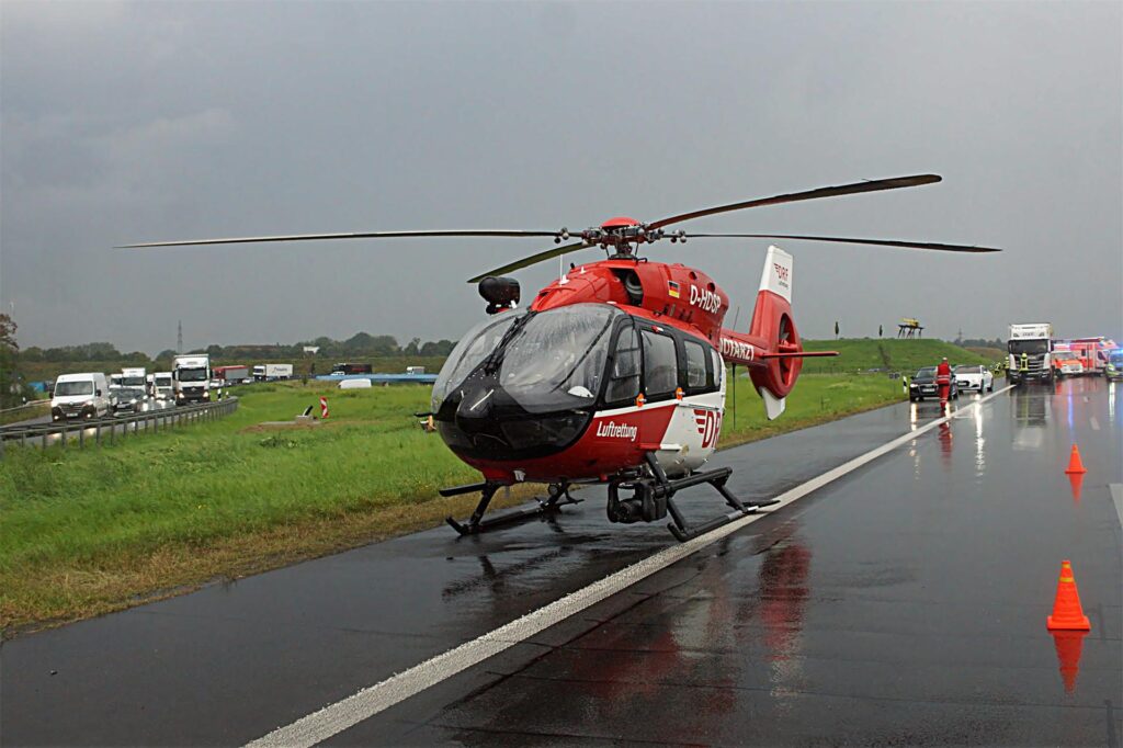 Die Deutsche Luftrettung war mit ihrem Helikopter im Einsatz. Die Deutsche Luftrettung war mit ihrem Helikopter im Einsatz.